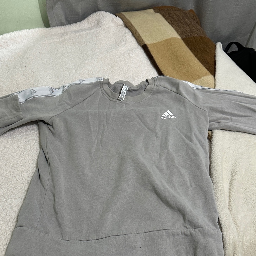 Adidas Light Gray Crewneck Sweatshirt
